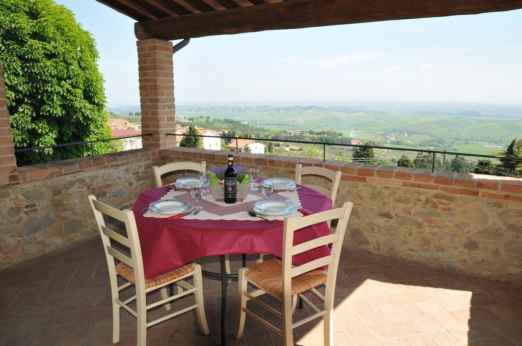 La Terrazza Villa Chianni Kültér fotó